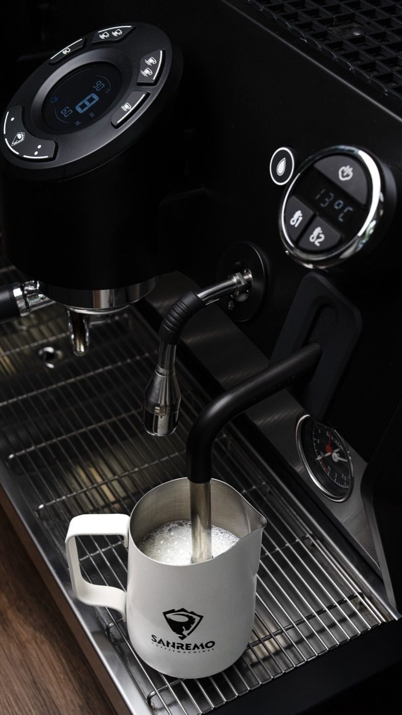 Spumare automată cu Steam System pe Sanremo D8 Pro